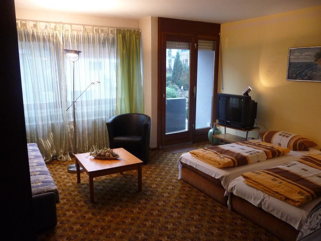 Hotel-Garni-Sonnenlay Bernkastel-Kues Habitación foto