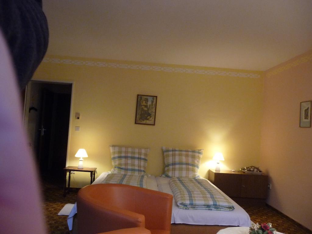 Hotel-Garni-Sonnenlay Bernkastel-Kues Habitación foto