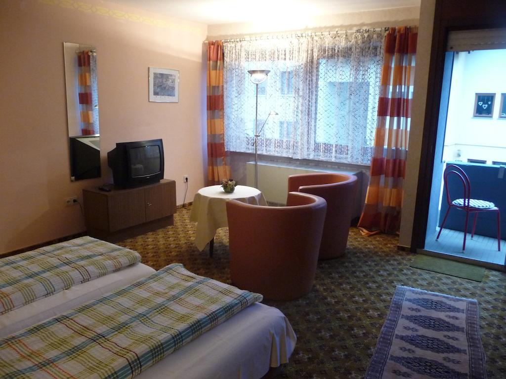 Hotel-Garni-Sonnenlay Bernkastel-Kues Habitación foto